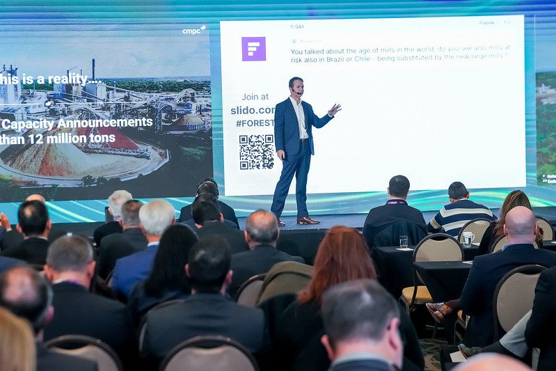 Crowd, Person, People