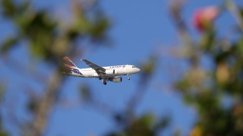 LATAM Airlines nears $60M CORSIA credits deal in Argentina